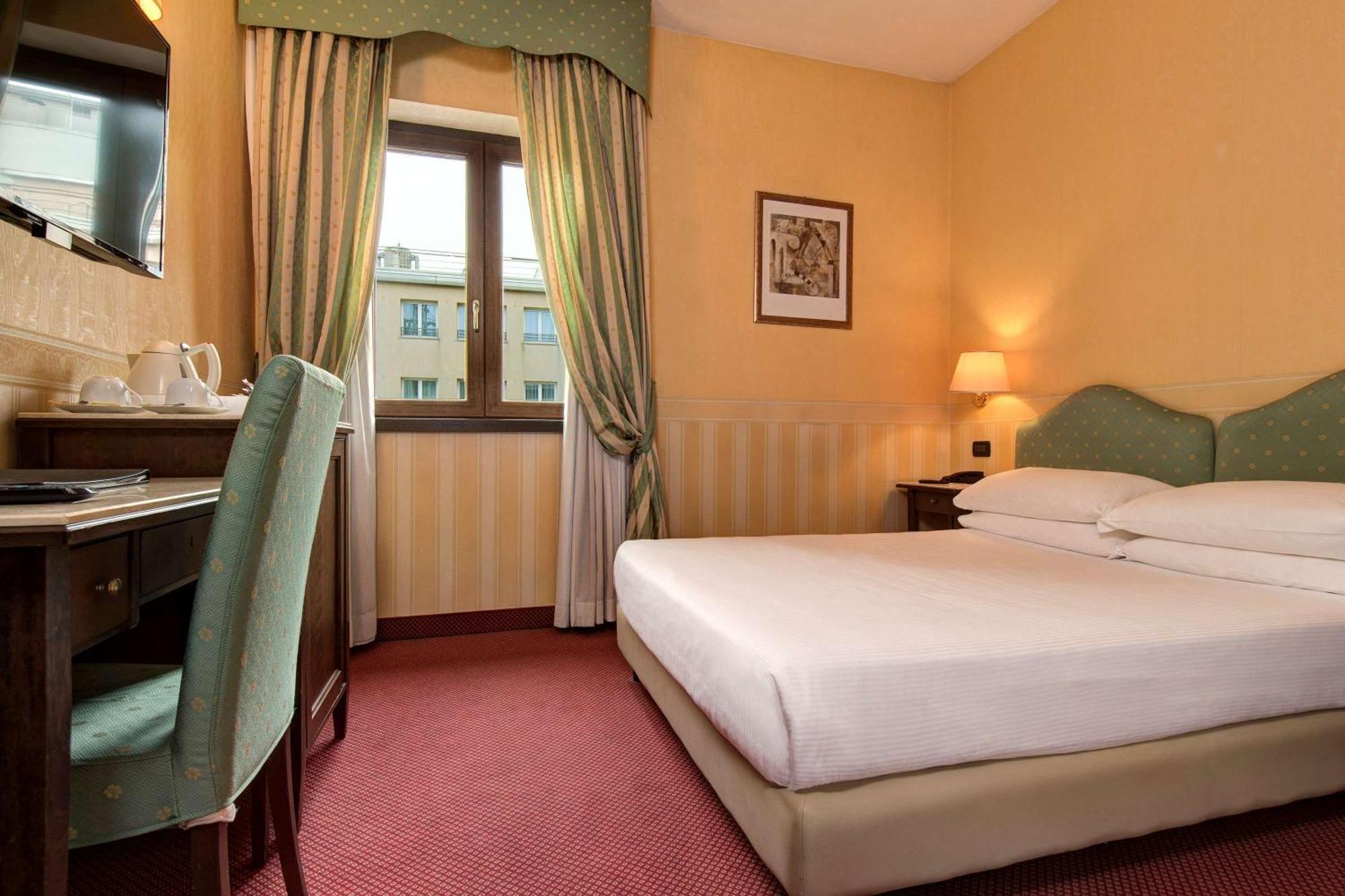 Classic Queen Room