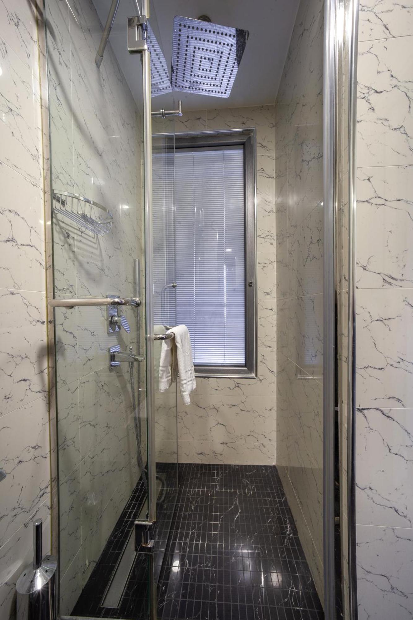 Standard Triple Room,1275096499:JPEG