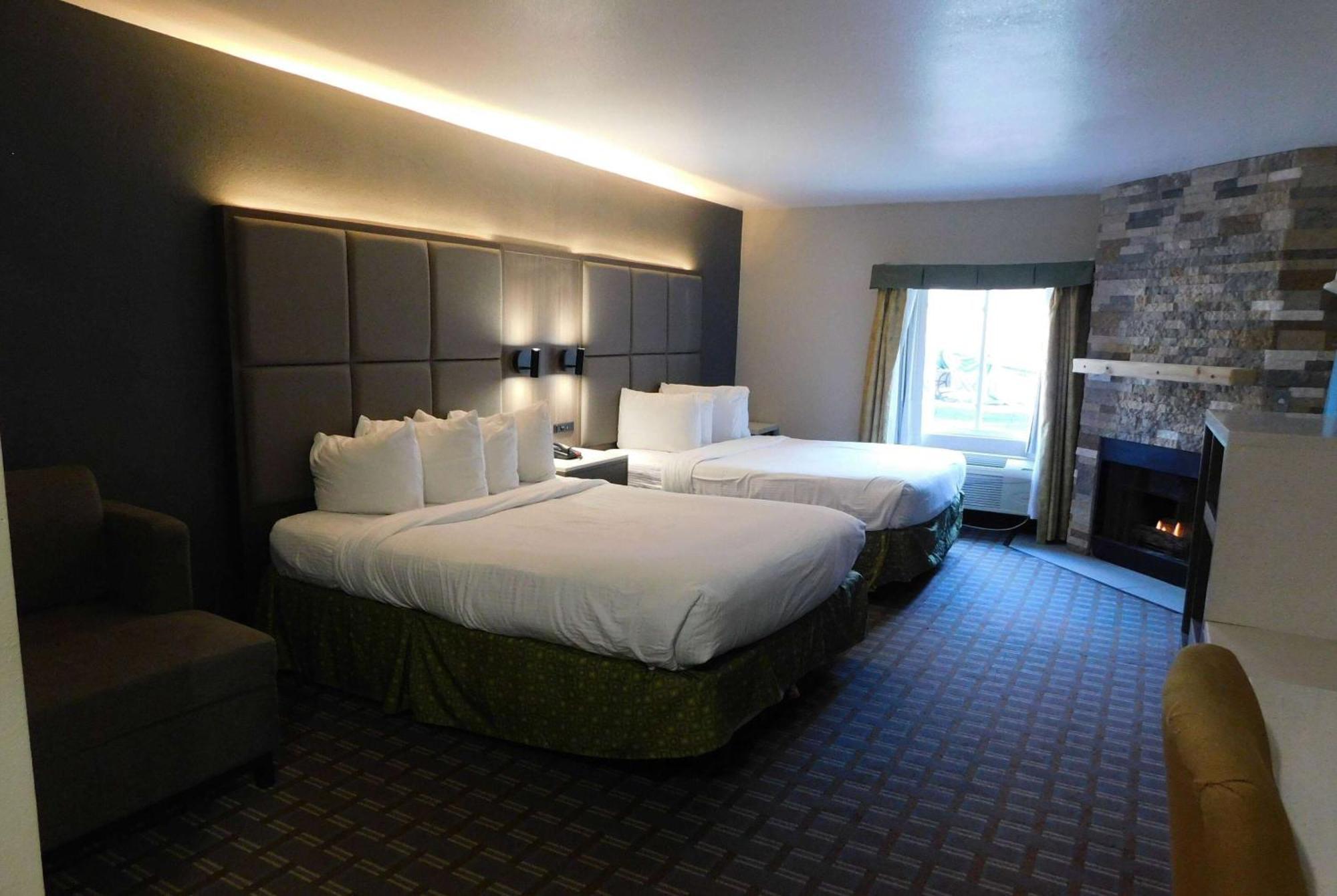 Deluxe Room 2 Queen Beds Non Smoking Fireplace,1210792861:JPEG