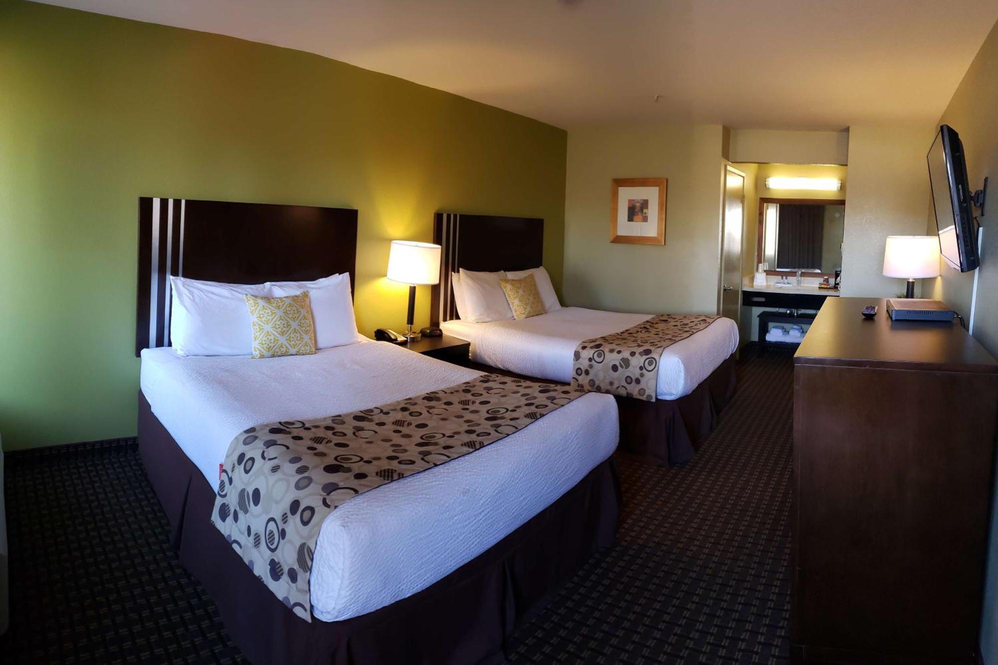 Queen Room Two Queen Beds Bath Tub Mobility Accessible or Non-Smoking
