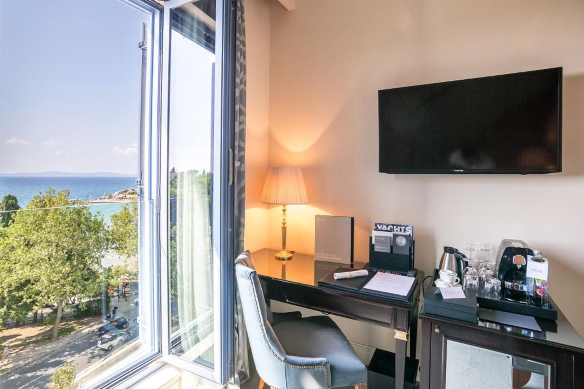 Deluxe Double Room with Sea View
