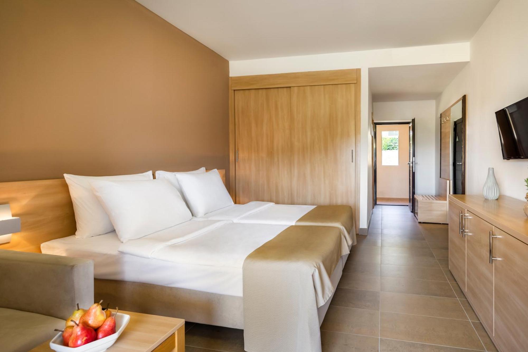 Superior Twin Room Extra Bed