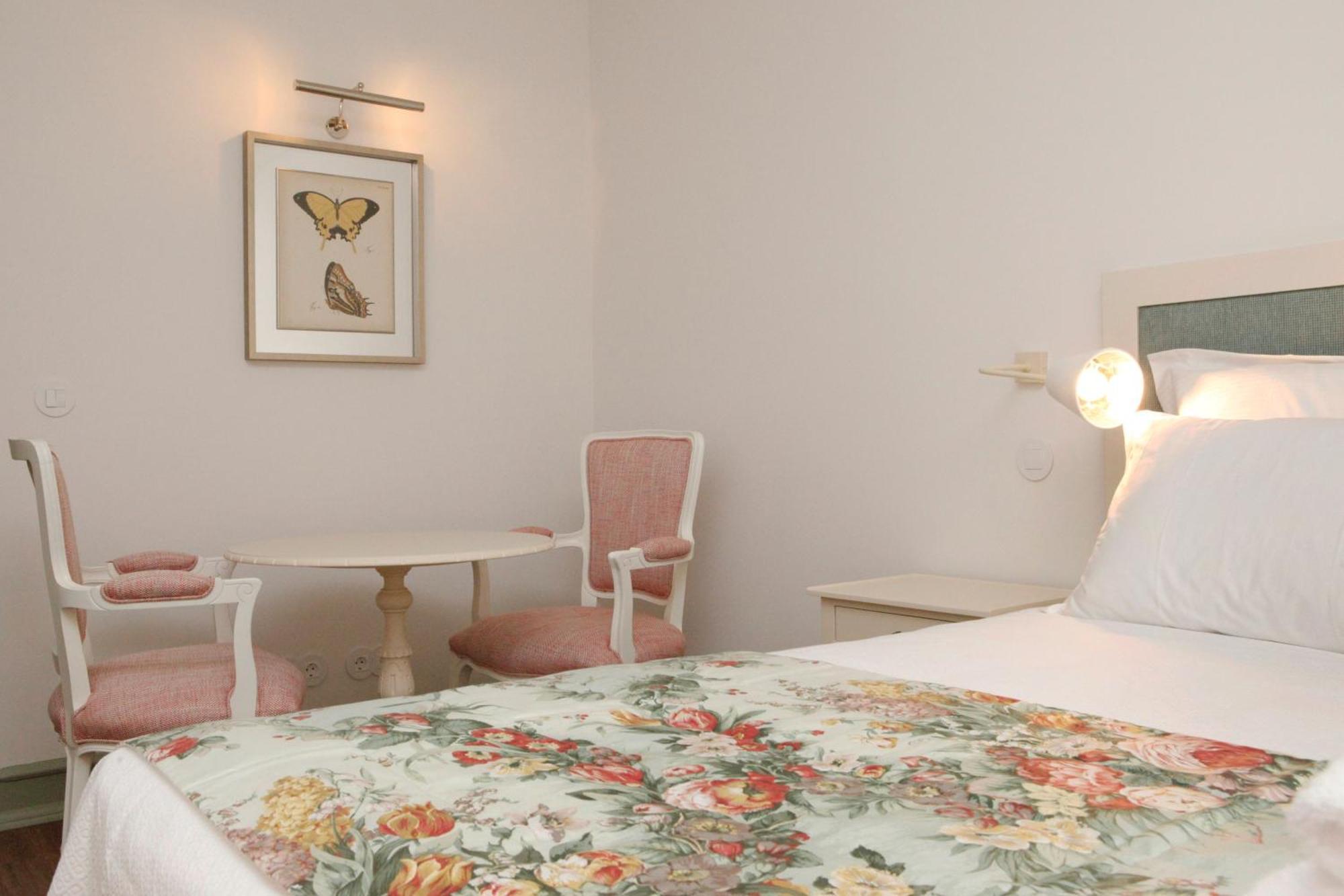 Double or Twin Room,1279534684:JPEG