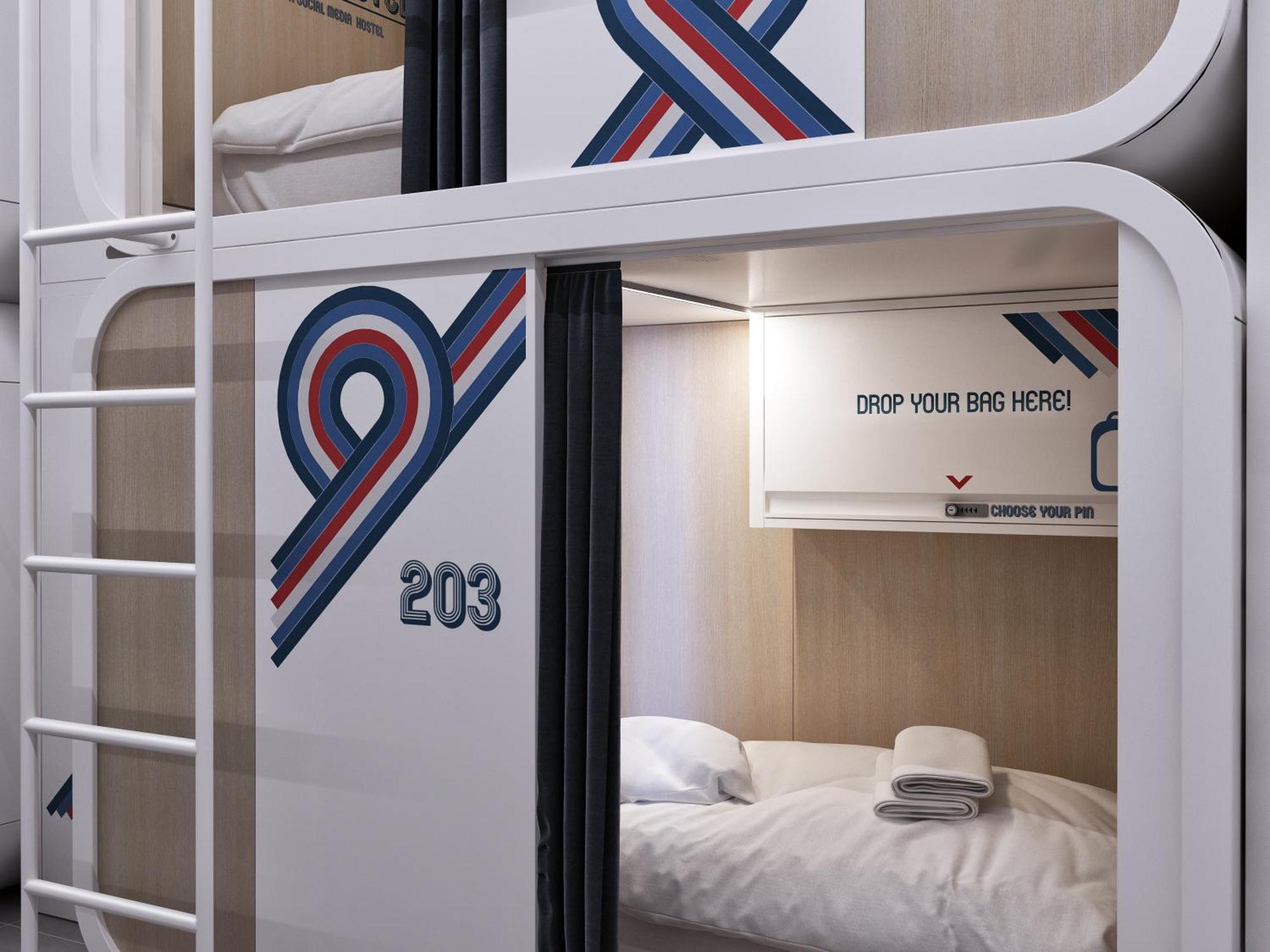 Eenpersoonsbed in Gemengde Slaapzaal met Gedeelde Badkamer