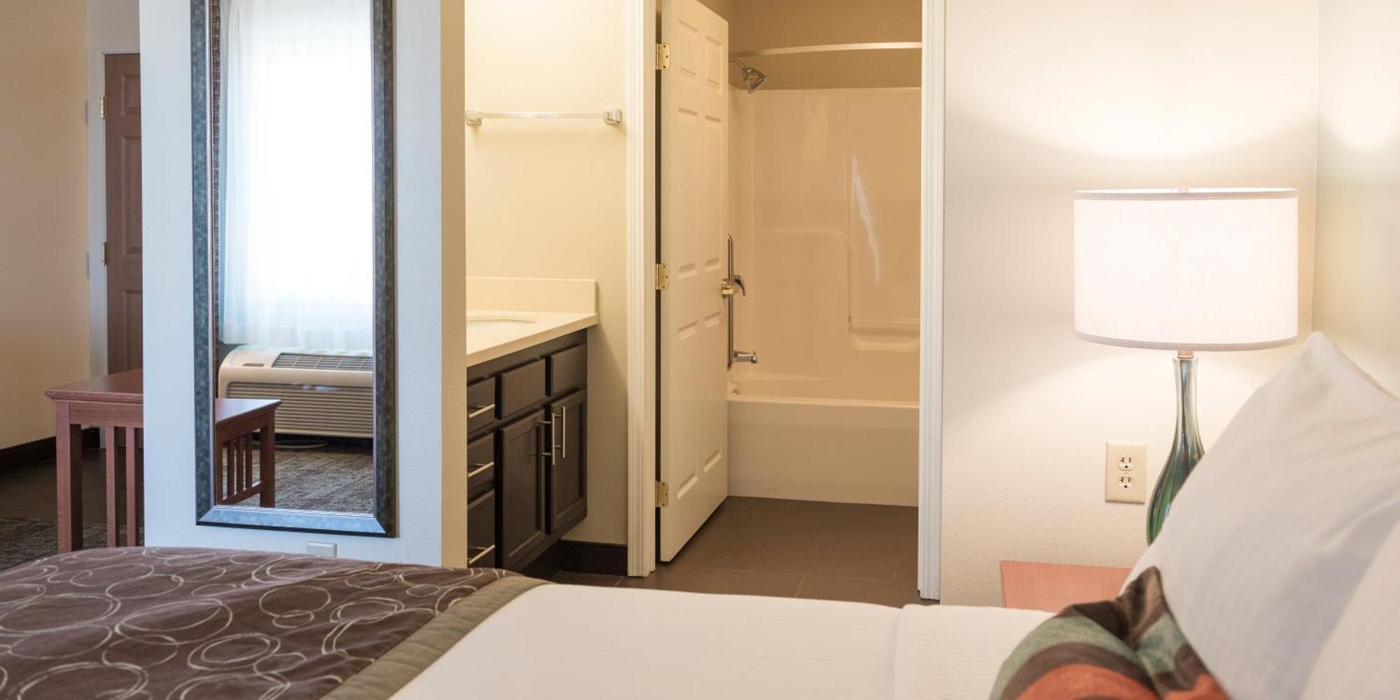 Queen Room Hearing Accessible Non-Smoking
