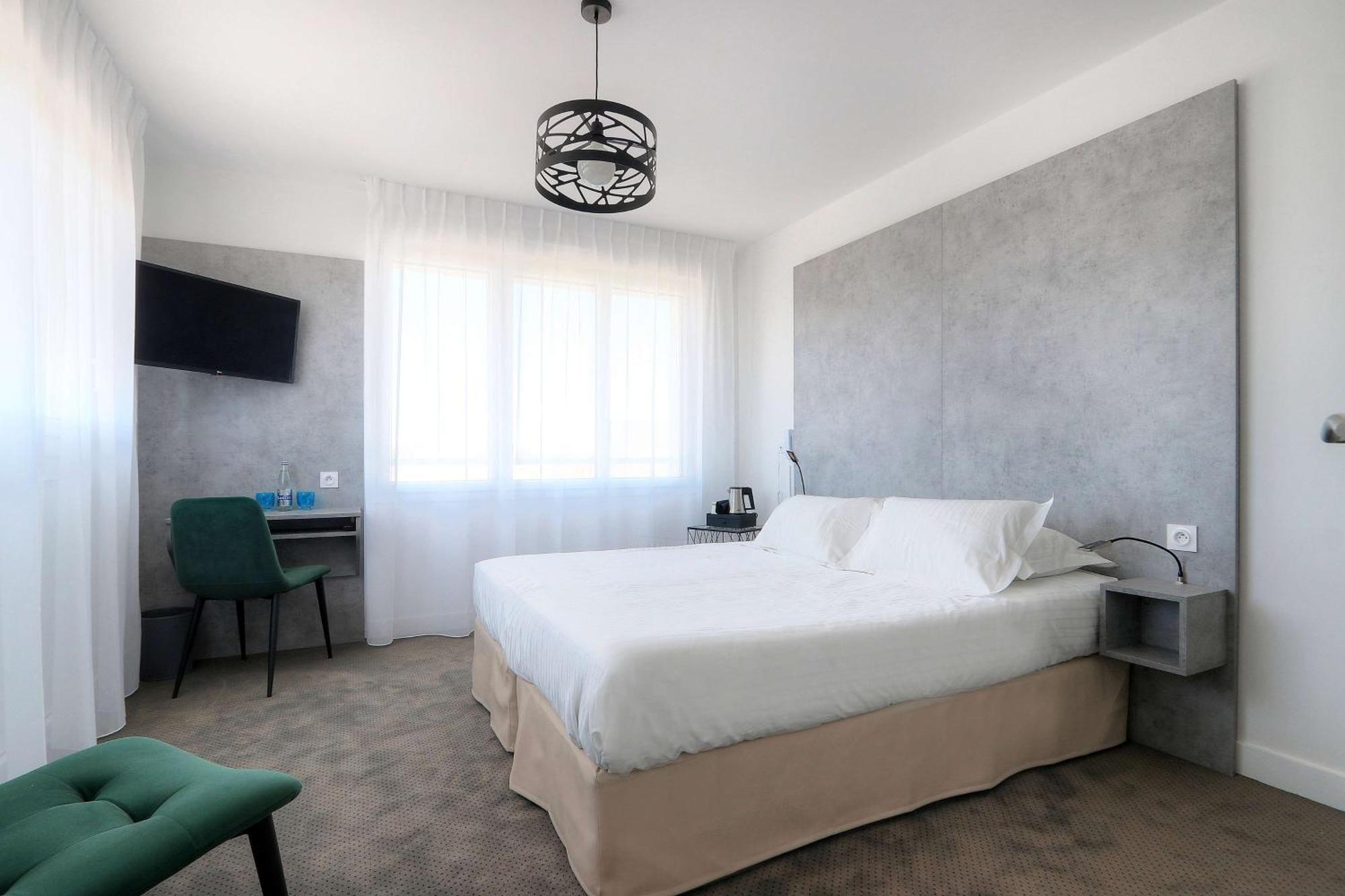 Chambre Queen Classique - Non-Fumeurs