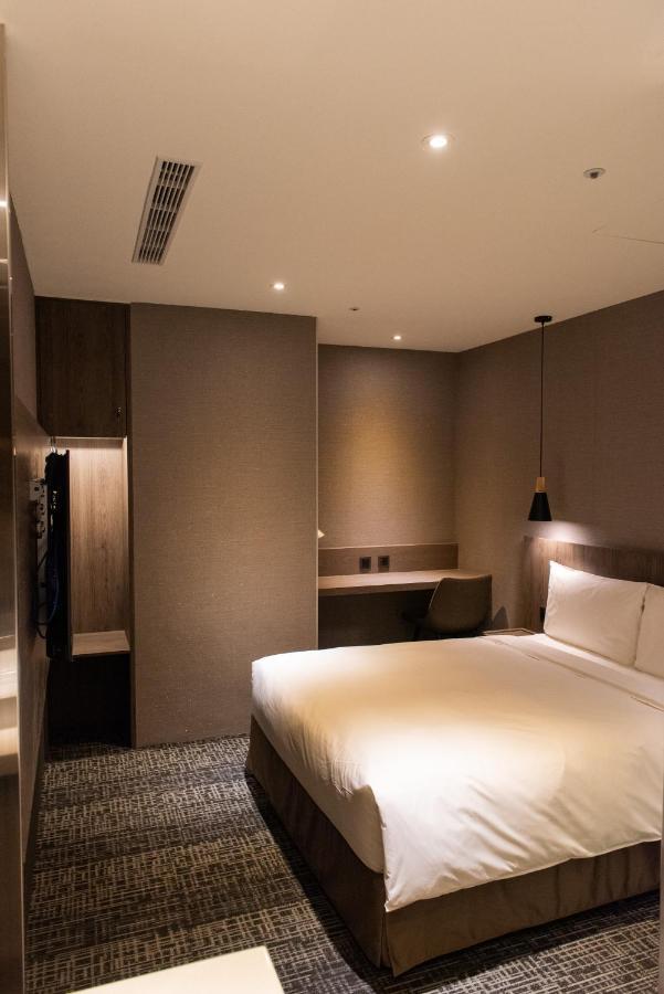 Standard Double Room No Window