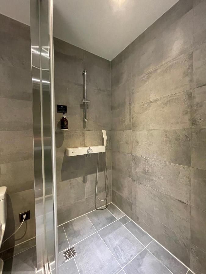 Standard Double Room No Window