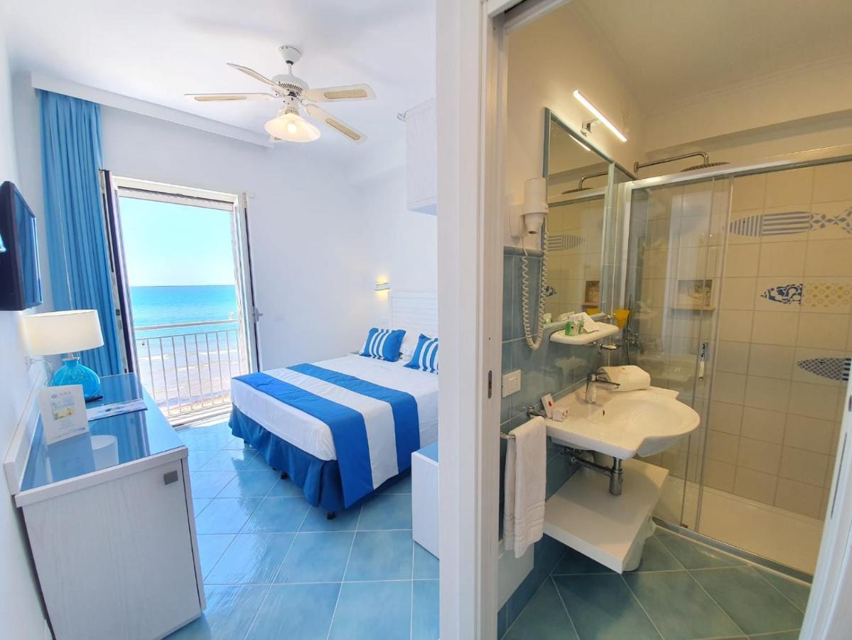 Double or Twin Room Sea View,974713534:JPEG