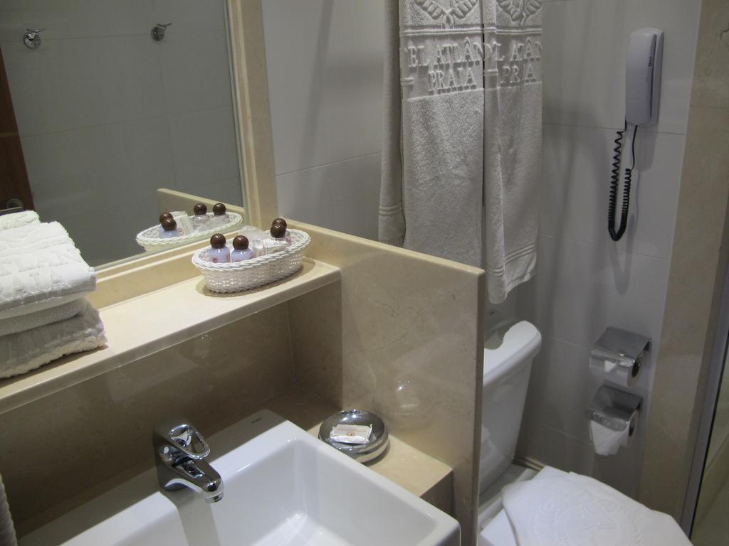 Quarto Triplo Deluxe com Vista Mar