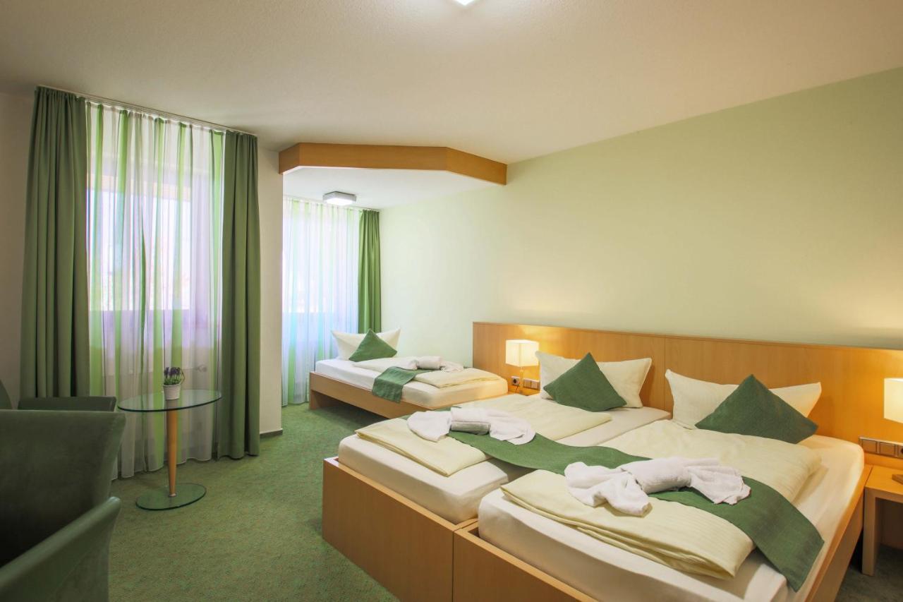Triple Room,1309942486:JPEG