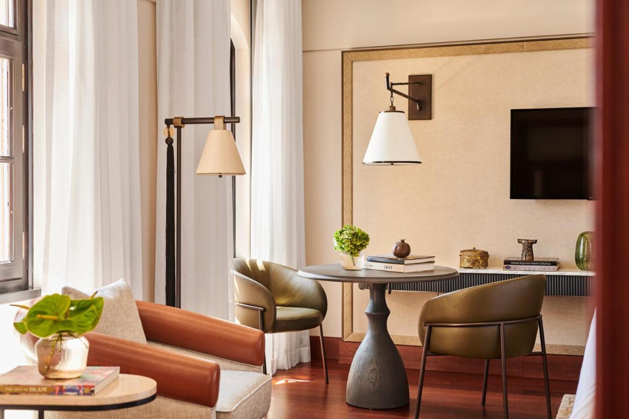 Deluxe King Room,1356717092:JPEG