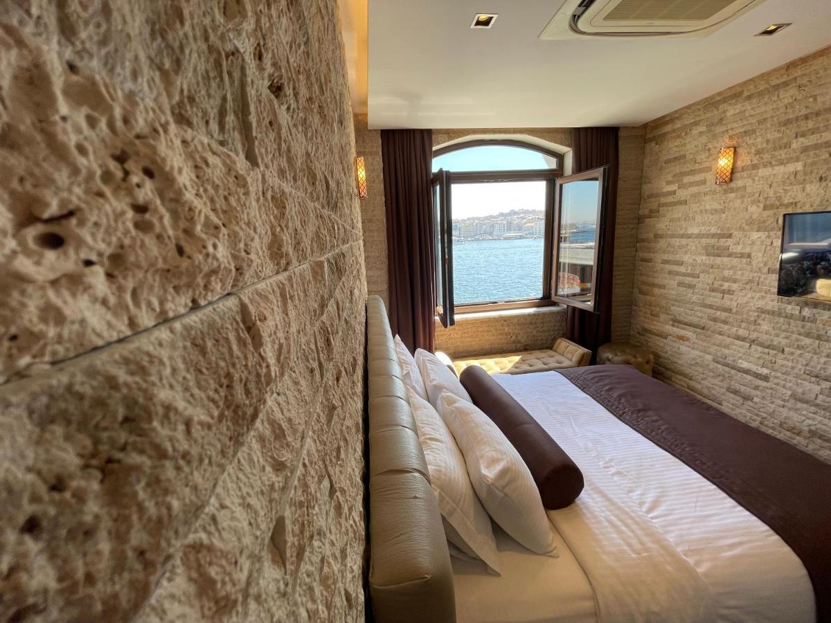 Deluxe Double or Twin Room with Sea View,1313374195:JPEG