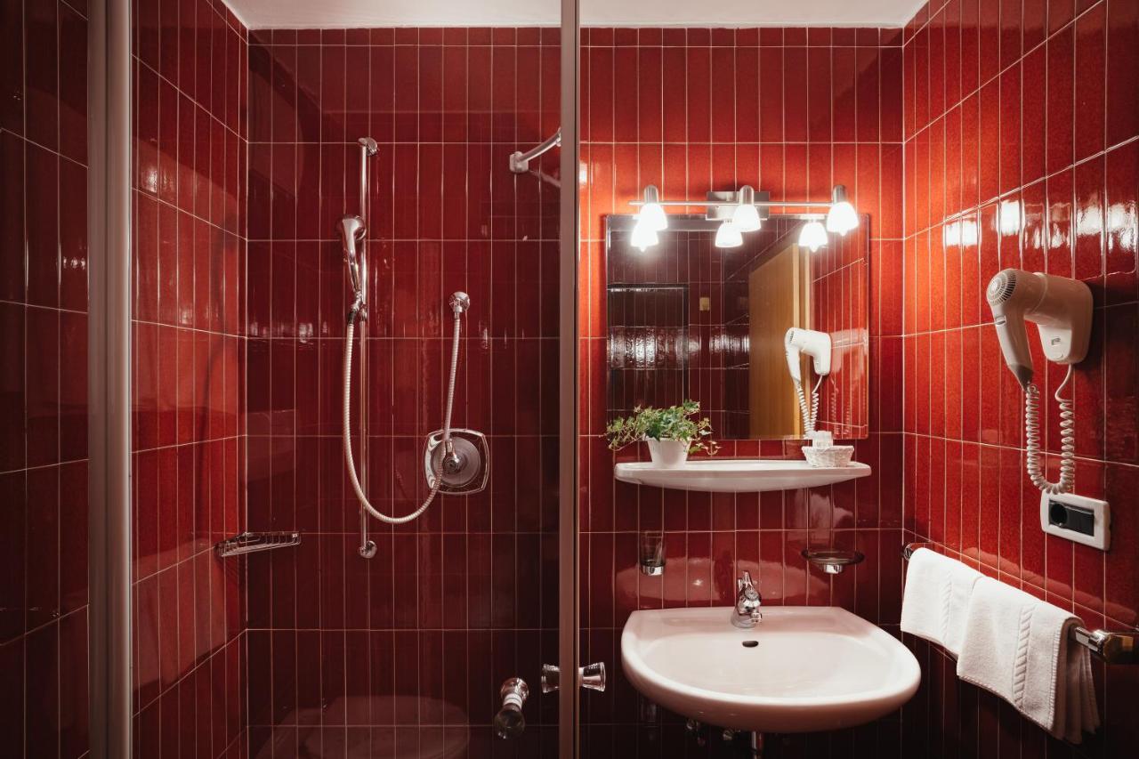 Apartment - Ground Floor,1317395377:JPEG