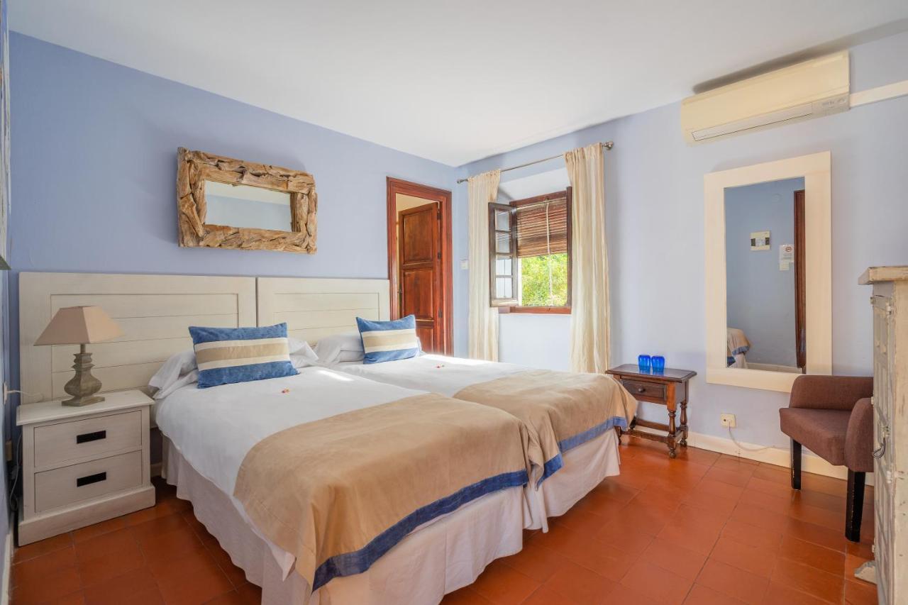 Standard Double or Twin Room,1327448816:JPEG