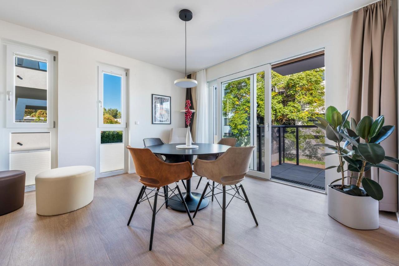 Apartment mit Balkon