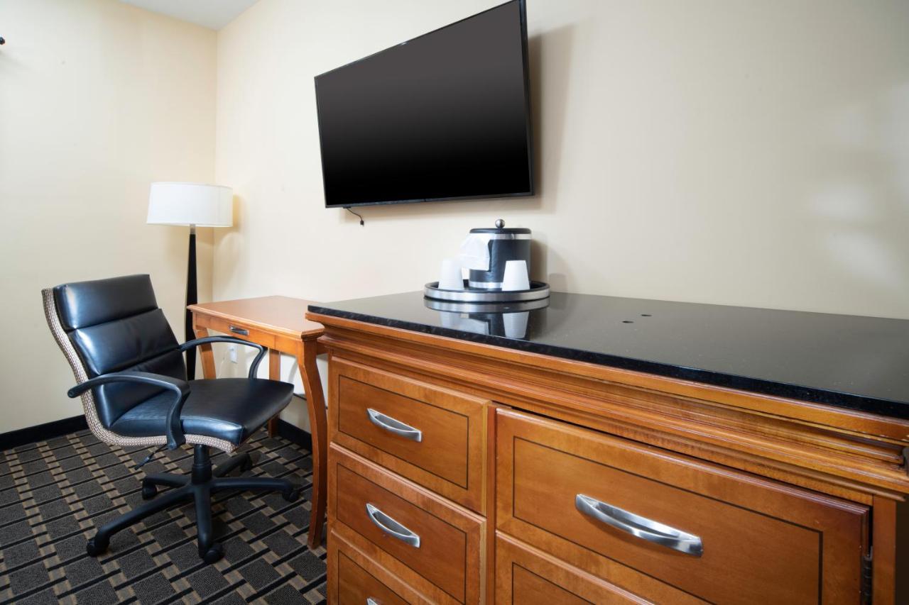 King Room - Disability Access,1331064854:JPEG