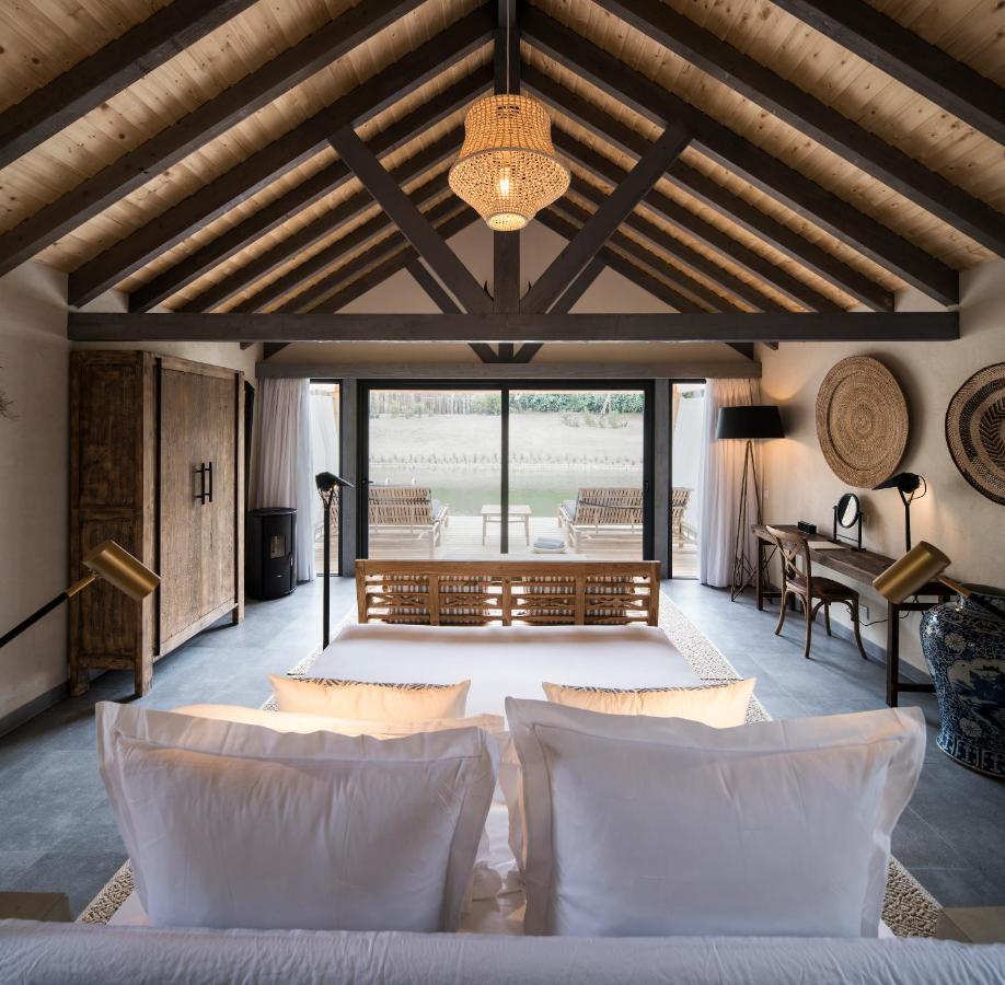 Bio Pool Suite - Terracota Wing