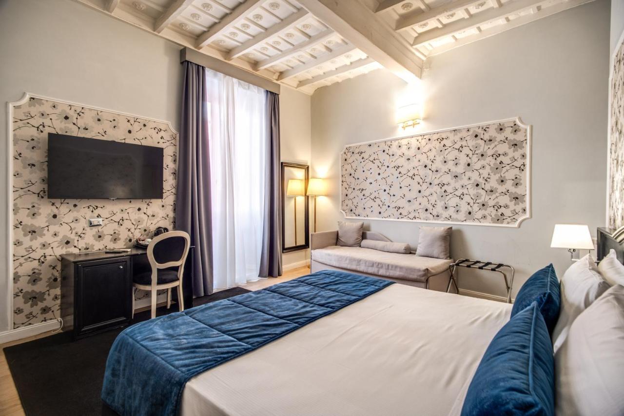 Triple Room,1341418673:JPEG