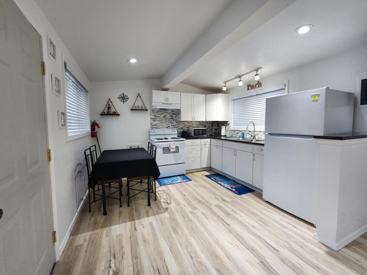 Mural Cabin,1344097325:JPEG