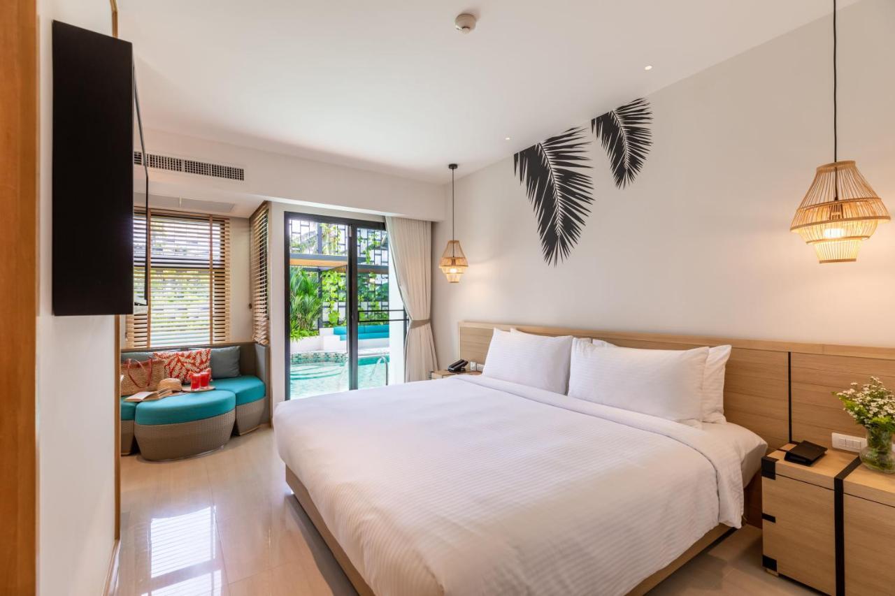 Hébergement Lit King-Size Deluxe avec Accès Piscine