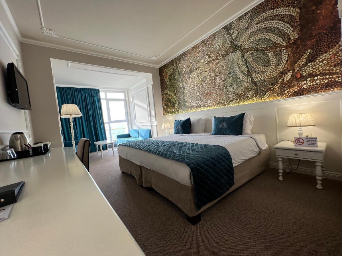 Superior Double or Twin Room Sea View