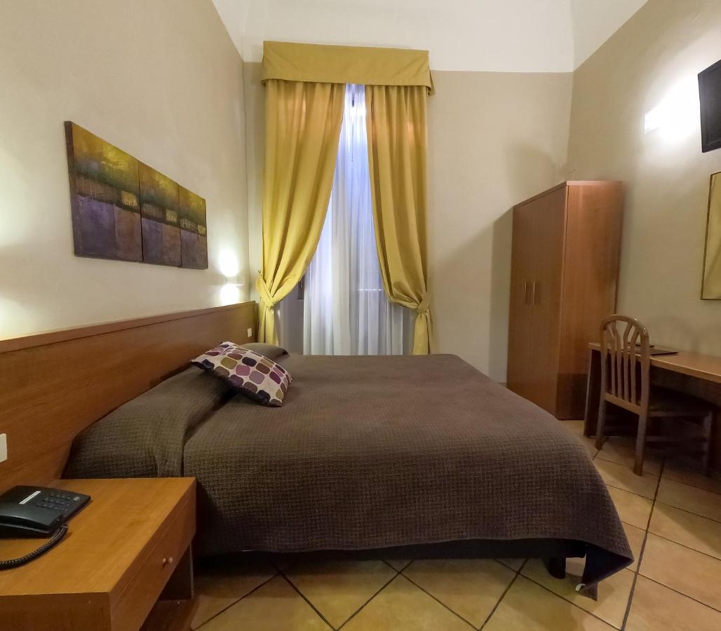 Double or Twin Room with Shared Bathroom
