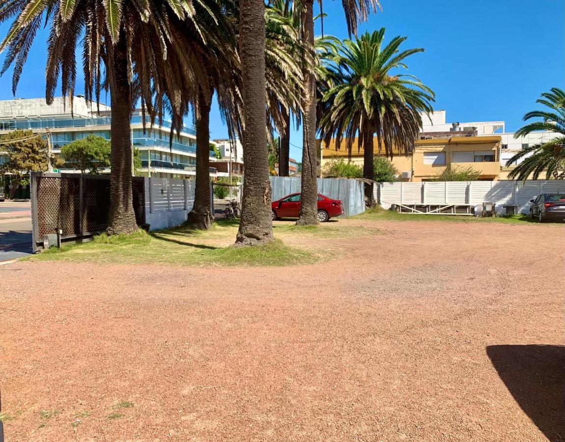 Quarto com 2 Camas de Solteiro