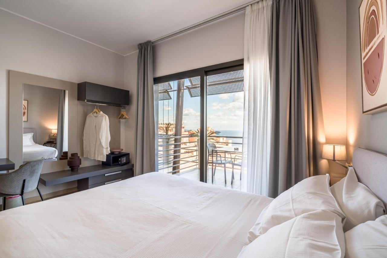 Superior Double Room with Balcony and Sea View,1371074408:JPEG