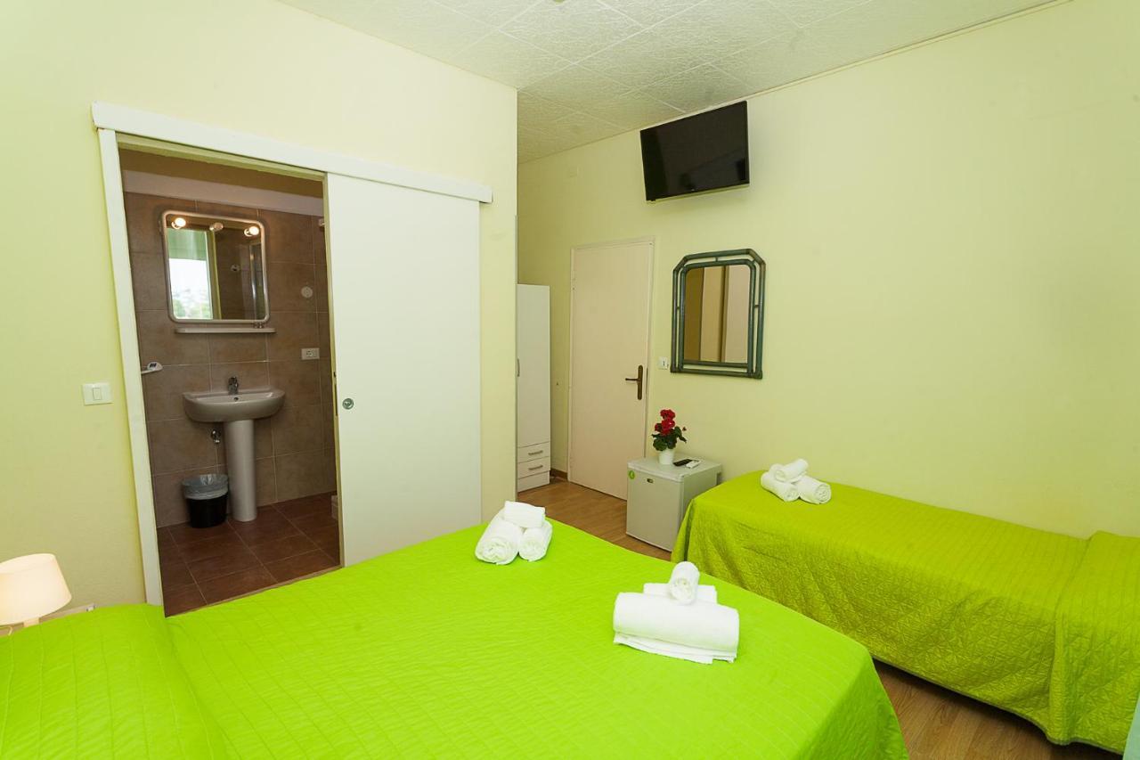 Dreibettzimmer