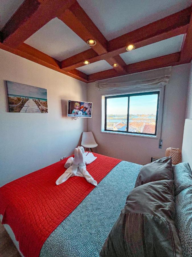 Quarto Duplo com Casa de Banho Partilhada