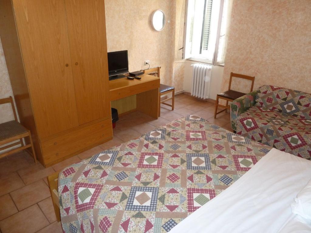 Double or Twin Room,13865090:JPEG