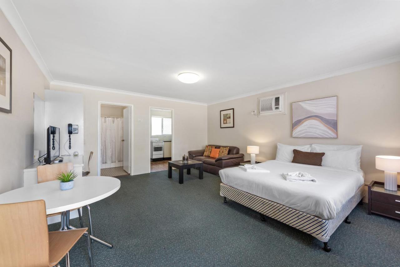 Queen Suite