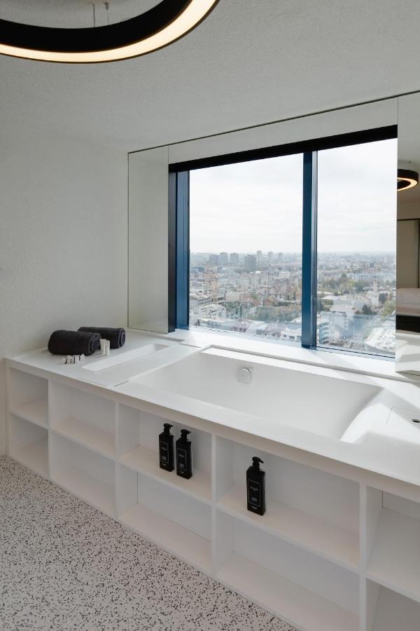 Zonar Spacebath Room,1385410673:JPEG