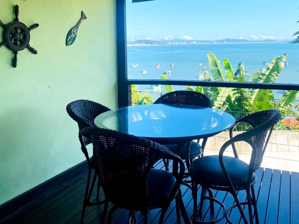 Suíte Júnior com Vista para o Mar