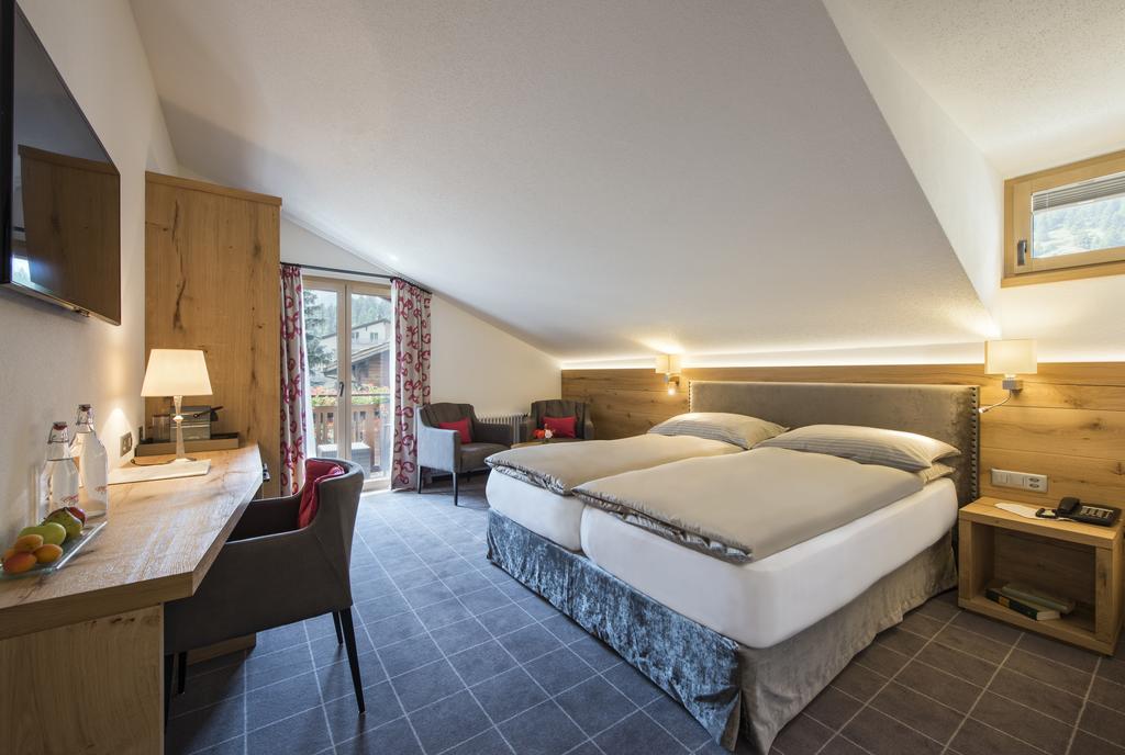 Superior Double Room with Matterhorn View