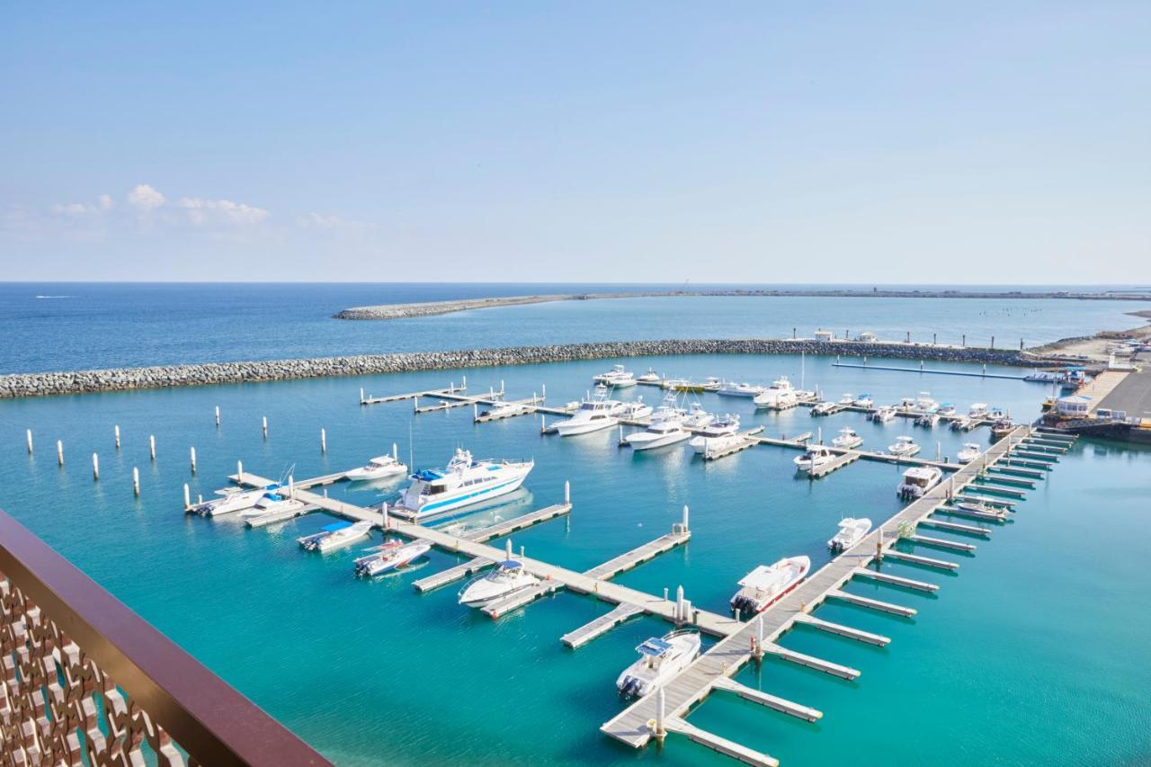 Deluxe Room King Marina View