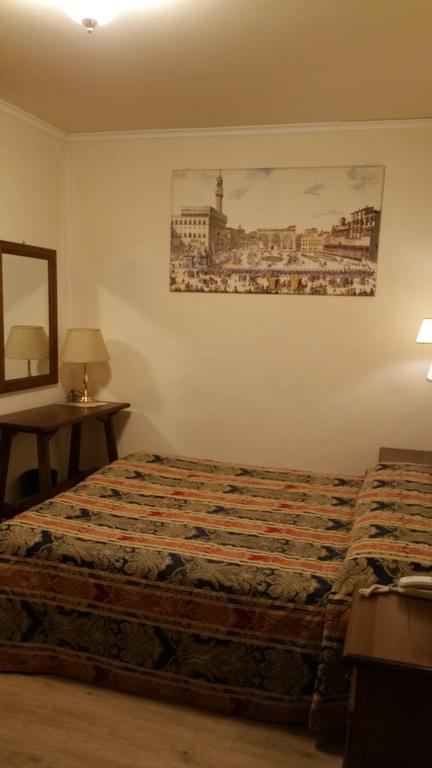 Double or Twin Room,1227086339:JPEG