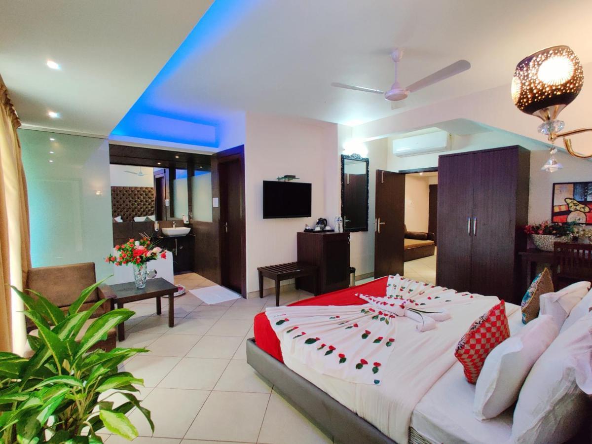 Luxury Suite,1397099051:JPEG