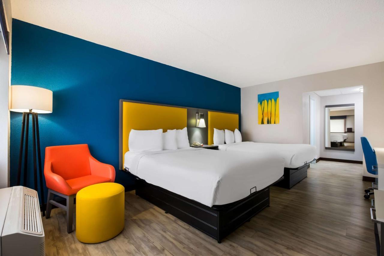 Queen Room with Two Queen Beds - Non-Smoking,1705794450:JPEG