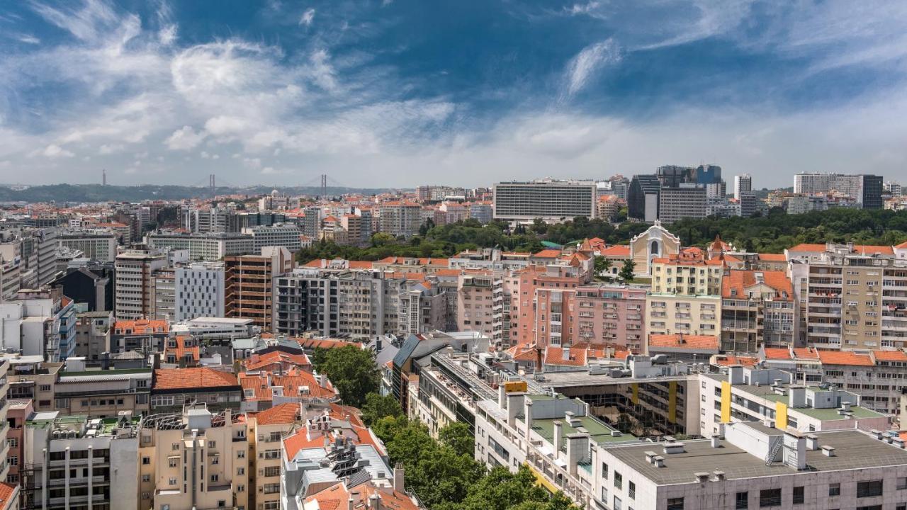 Quarto Premium Deluxe com 2 Camas de Solteiro e Vista da Cidade