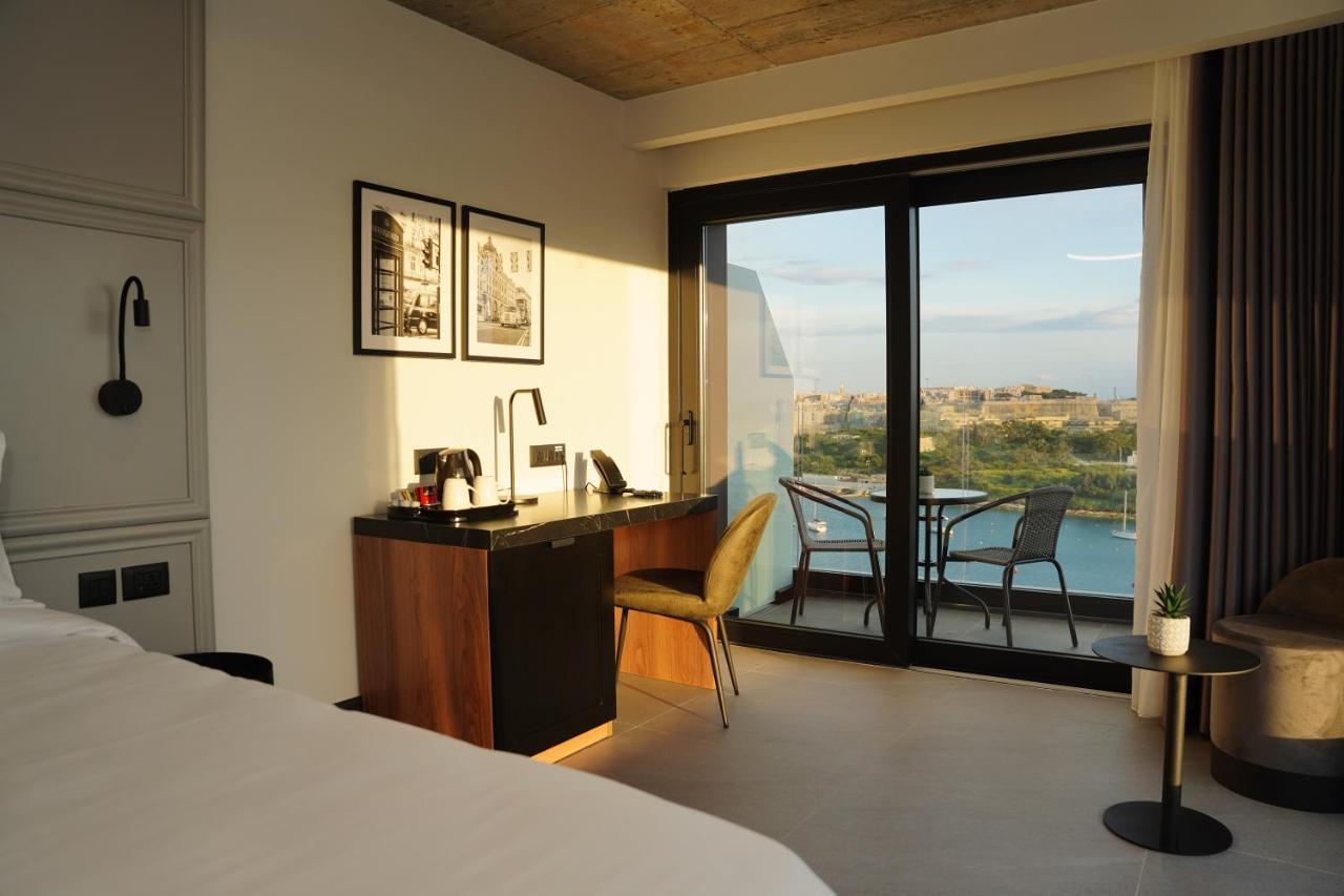 Superior Tweepersoonskamer met 1 of 2 Bedden en Balkon - Uitzicht op Zee