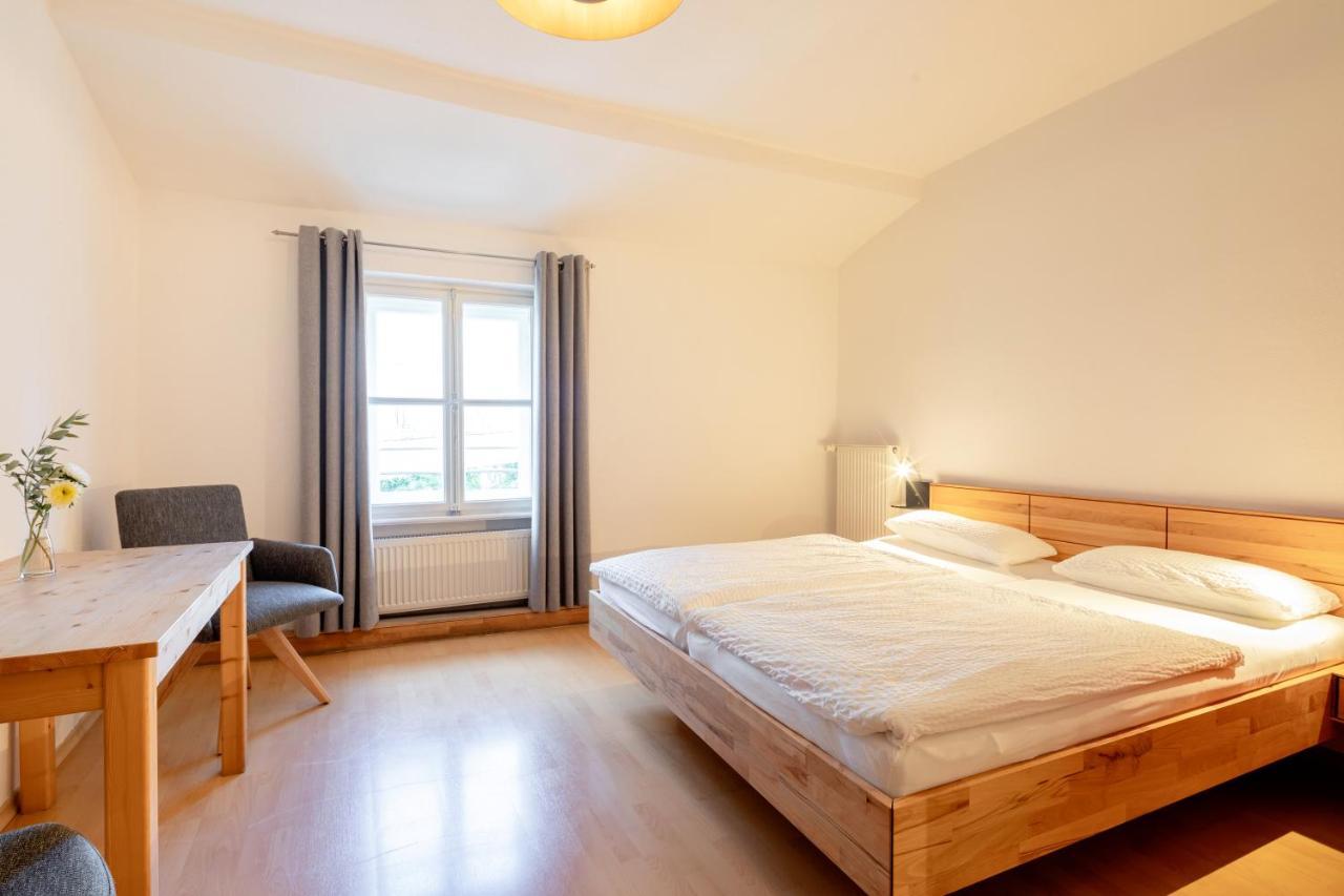 Doppelzimmer mit Gemeinschafts-WC