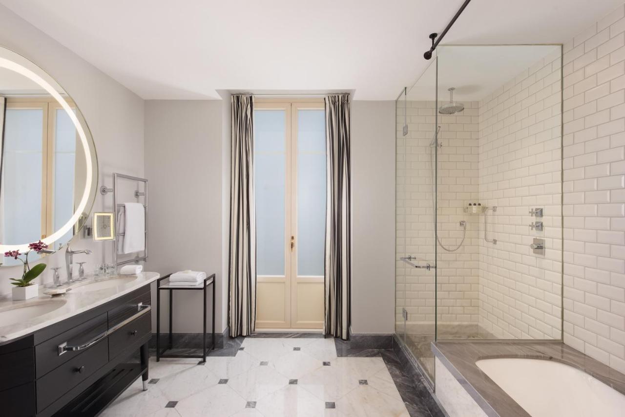 Suite Júnior com 1 Quarto, 1 Cama King-size e Vista Rio