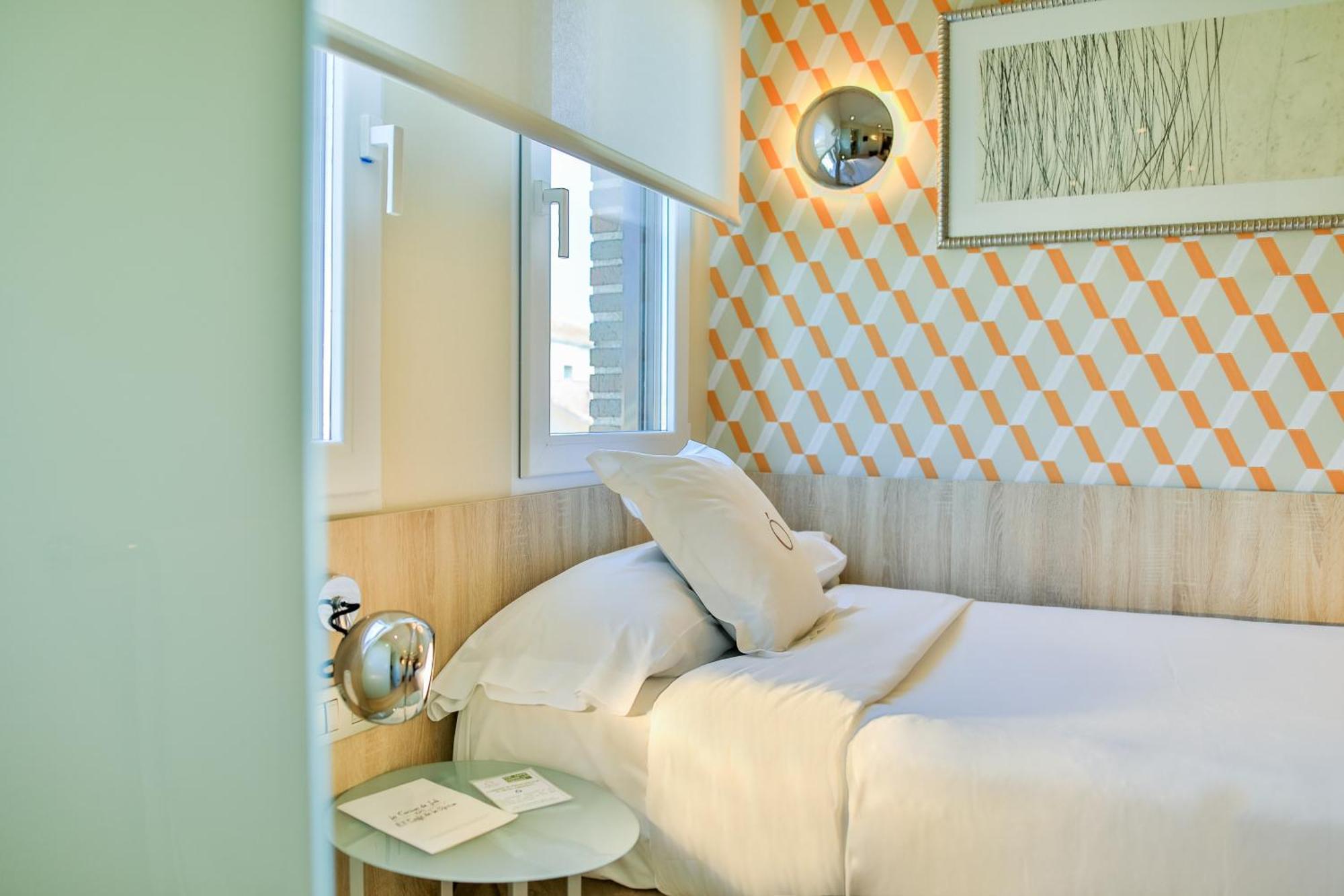 Economy Single Room