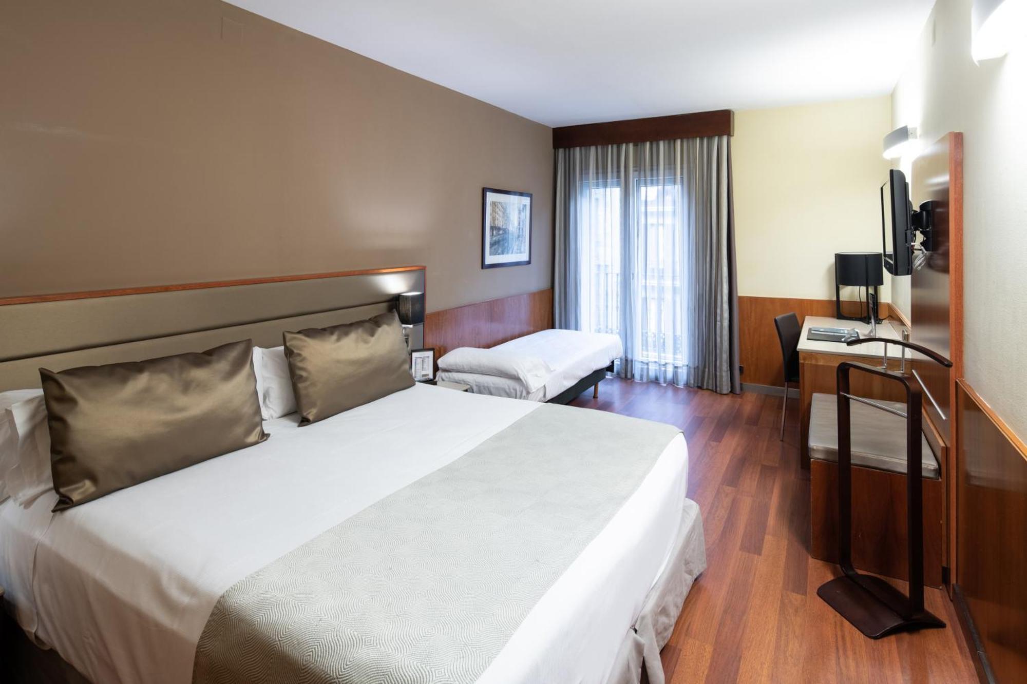 Triple Room (3 Adults),1544991115:JPEG