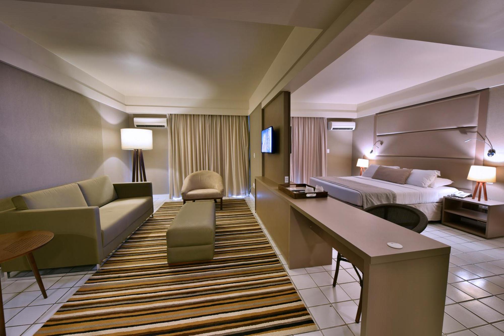 Premium Suite,1435938916:JPEG