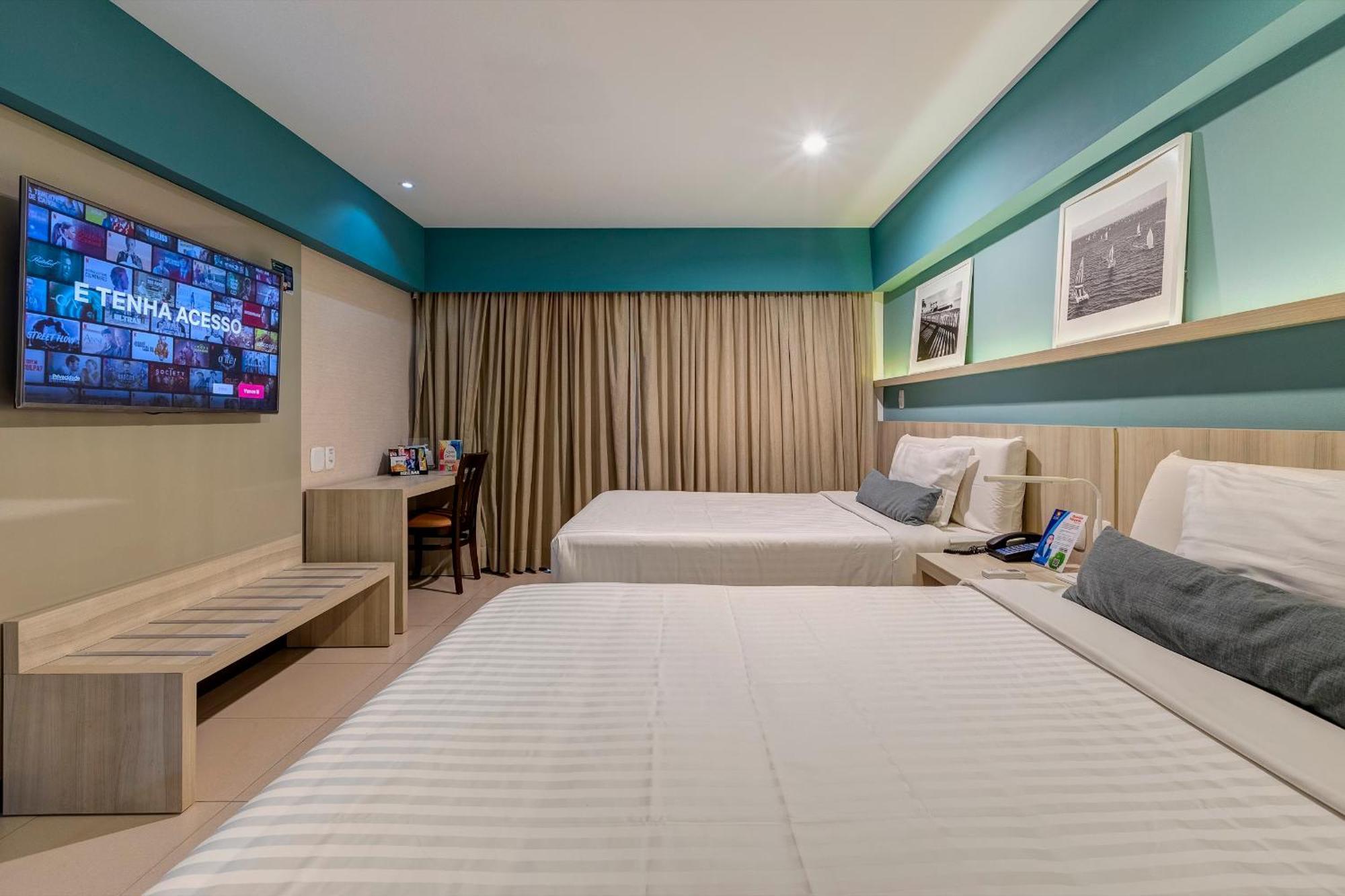 Quarto Duplo com Vista Mar Lateral