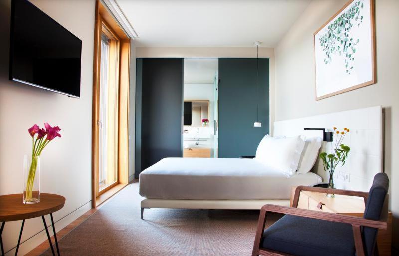 Premium Suite