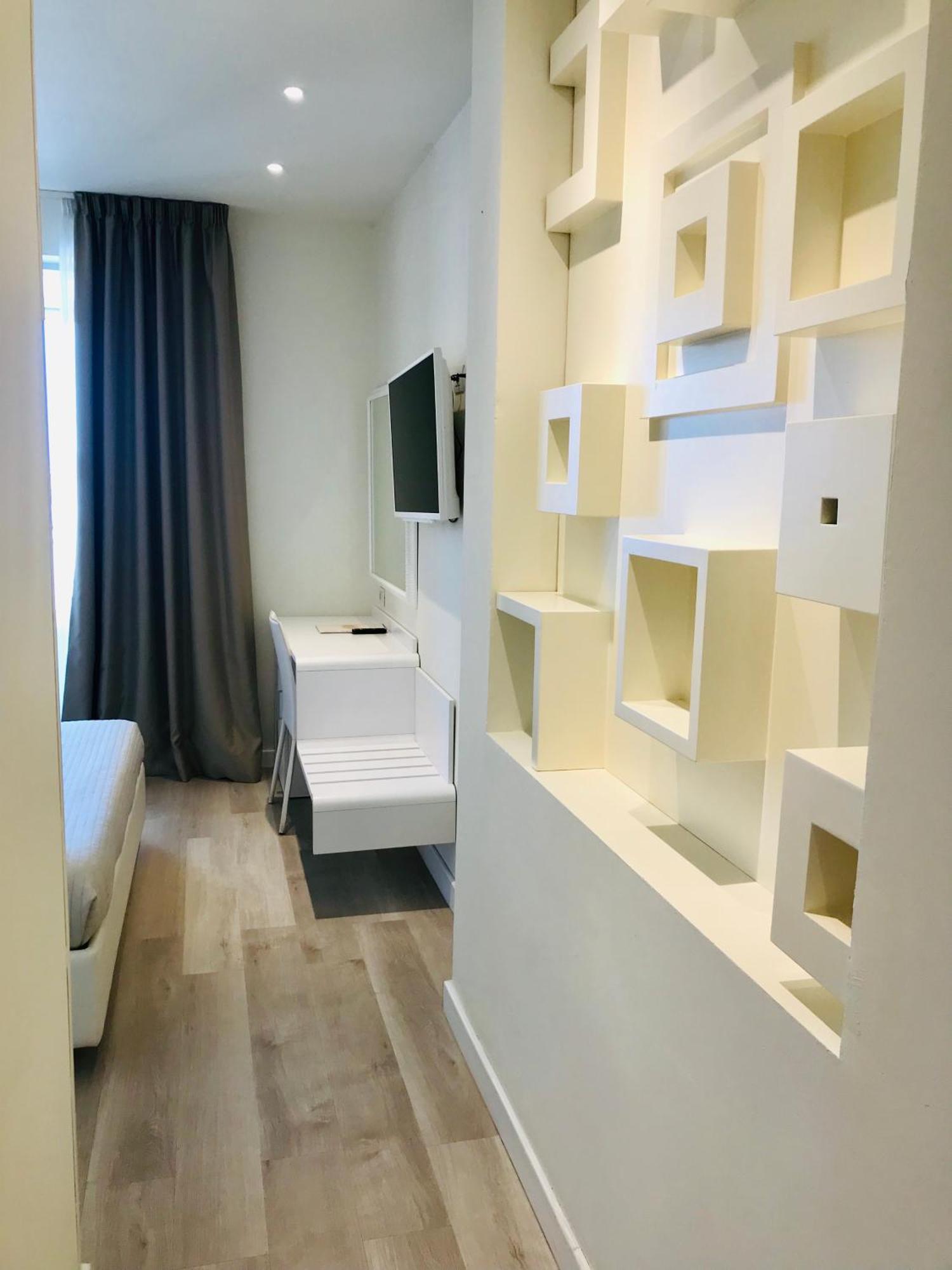 Panoramic Superior Room Lateral Sea View